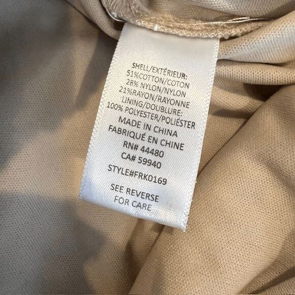 Love Fire Ivory Lace Short Romper Off Shoulder Elastic Waist Lined Size Medium - Picture 6 of 11